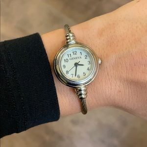 Dainty wristwatch